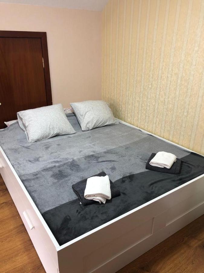 Modern Studio Apartment Oradea Exterior foto